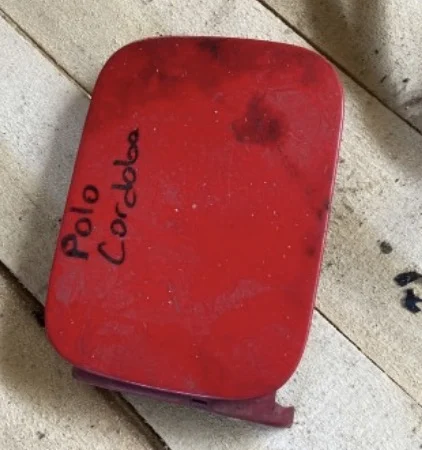 Volkswagen Polo Dış Depo Kapağı Parça