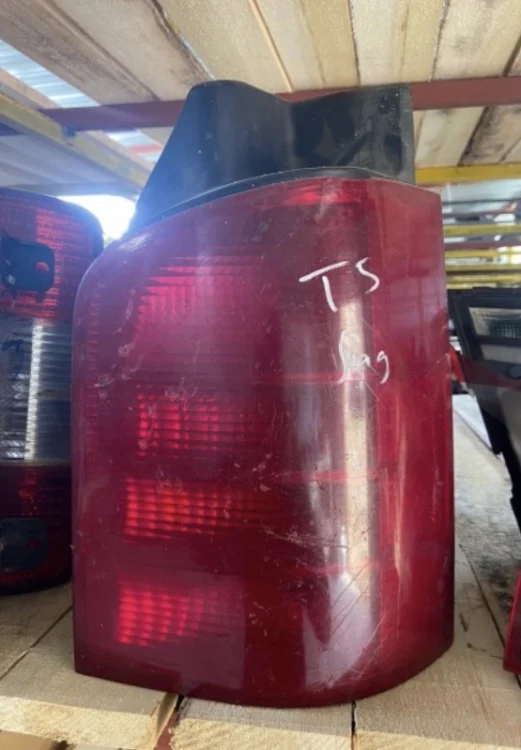 Volkswagen T5 Sağ Stop Parça