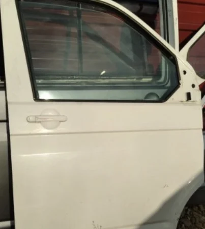 Volkswagen Transporter T5 Sağ Ön Kapı