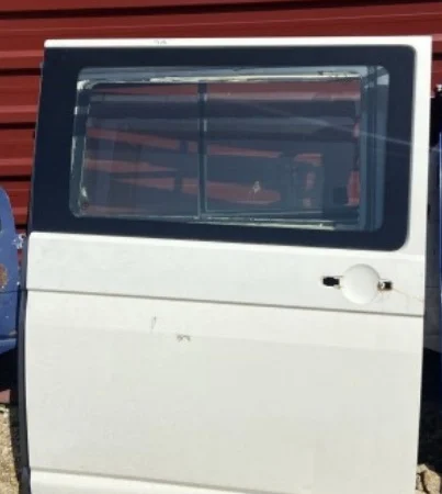 Volkswagen Transporter T5 Sürgülü Orta Kapı Parça