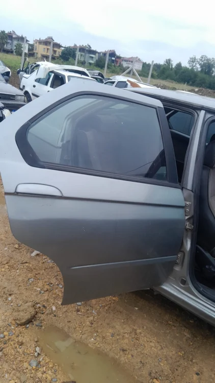 Alfa Romeo 146 Çıkma Sağ Arka Kapı