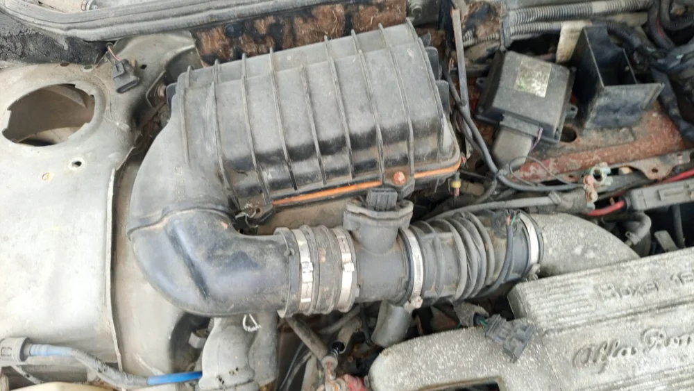 Alfaromeo 146 1.6 Boxer Motor Çıkma Hava Filtre Kazanı