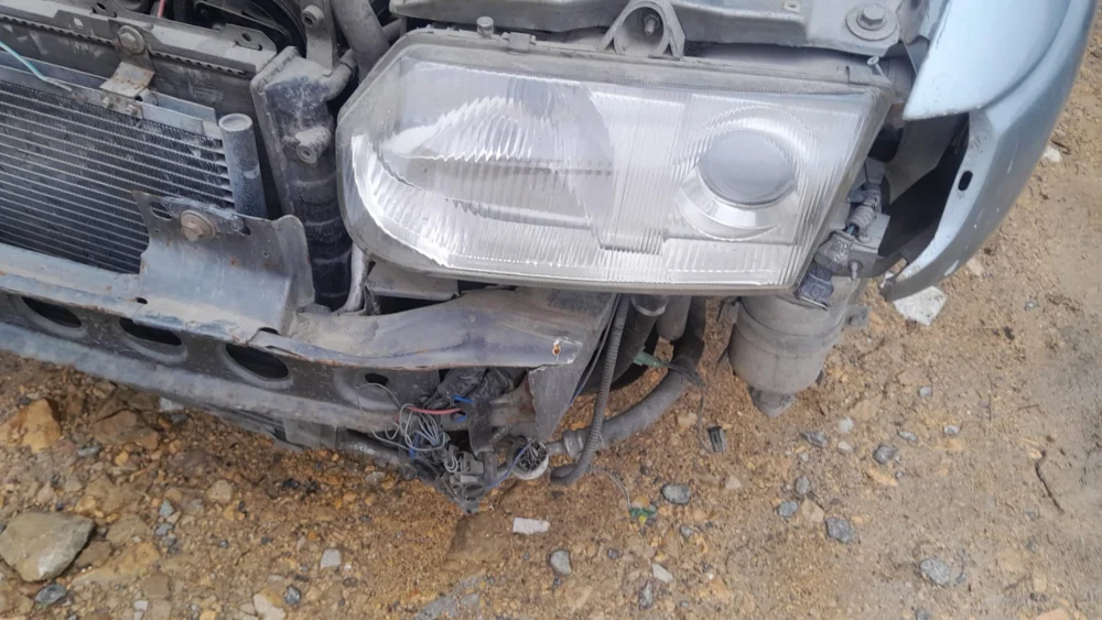 Alfaromeo 146 Çıkma Sol Mercekli Far