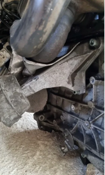 Audi A4 B6 2.0 FSI Motor Kulağı