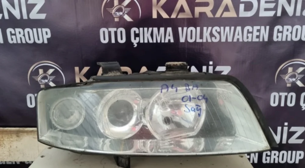 Audi A4 B6 Sağ Far