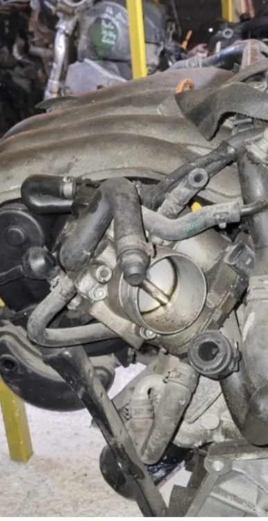 Audi A6 2.0 20V Alt Gaz Kelebeği