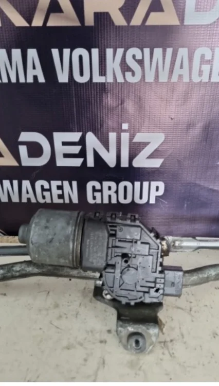 Audi A6 B7 Silecek Motoru