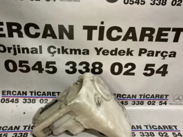 BMW 2 Serisi Çıkma Parça Silecek Su Deposu