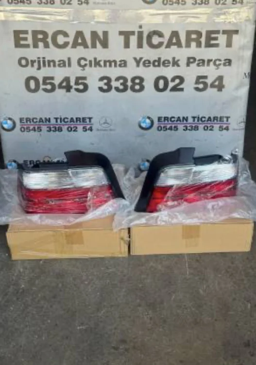 BMW E36 Sedan Sıfır Arka Stop Takımı Duylu