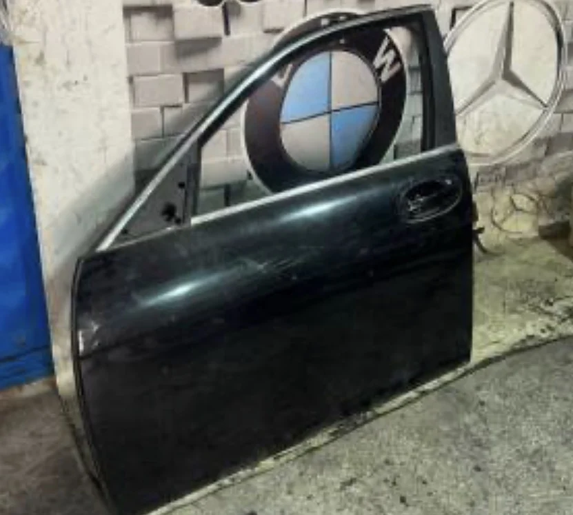 BMW E65 Sol Ön Kapı Siyah Renk