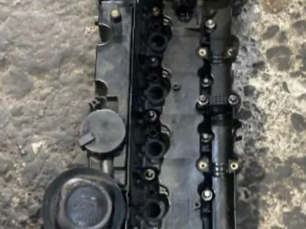 BMW X3 E83 N47 2.0d Külbütör Kapağı