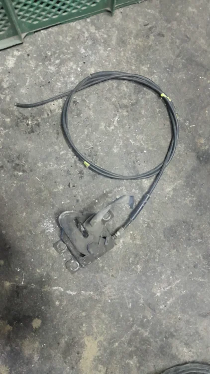 Fiat doblo3 Çıkma Kaput Kilidi
