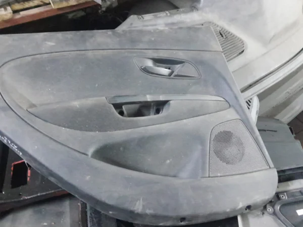 Fiat Linea Çıkma Sol Arka Kapı Döşemesi