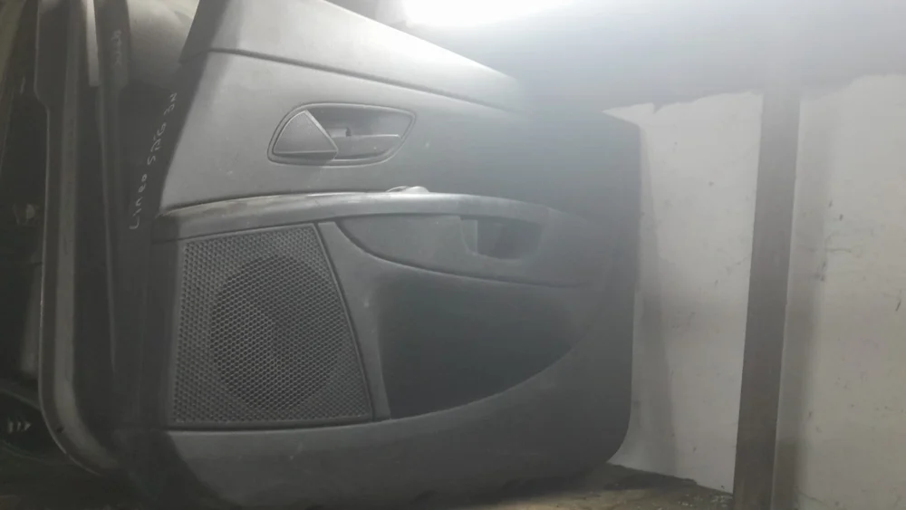 Fiat Linea Sağ Ön Kapı Döşemesi Çıkma