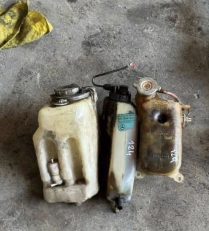 Mercedes W124 Asd Yağ Deposu Yağlı Amortisör Bidonu