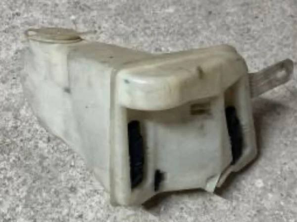 Mercedes W163 ML Cam Silecek Su Deposu Su Bidonu