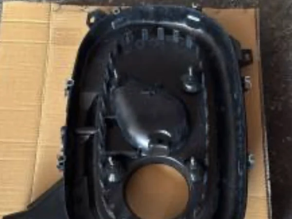 Mercedes W201 190E Hava Filtre Kutusu