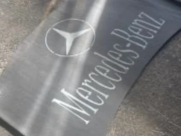 Mercedes W201 190E Sıfır Kaput İzolasyonu Keçesi Logolu