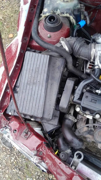 Opel Astra F 1.4 Çıkma Hava Filtre Kazanı