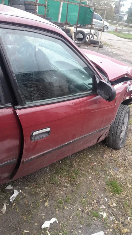 Opel Astra F Çıkma Sağ Ön Kapı