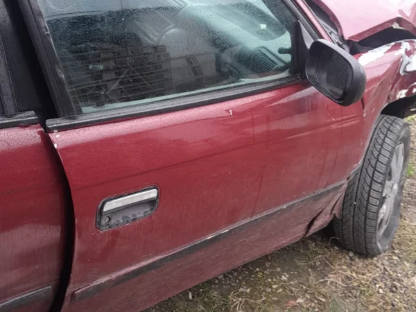 Opel Astra F Çıkma Sağ Ön Kapı