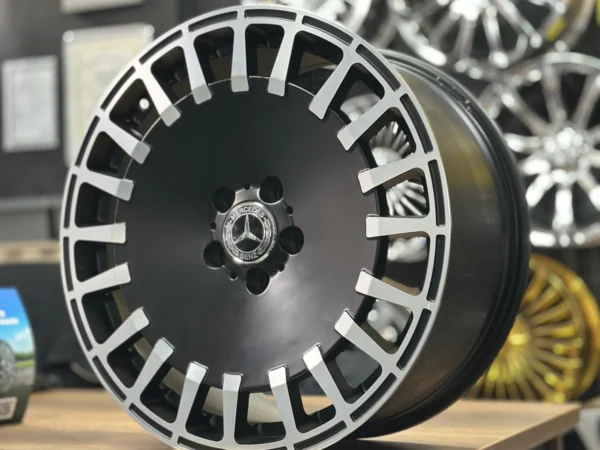 Powcan 19″ 8.5J 5×112 ET37 66.56 Siyah Polisajlı Jant Takımı