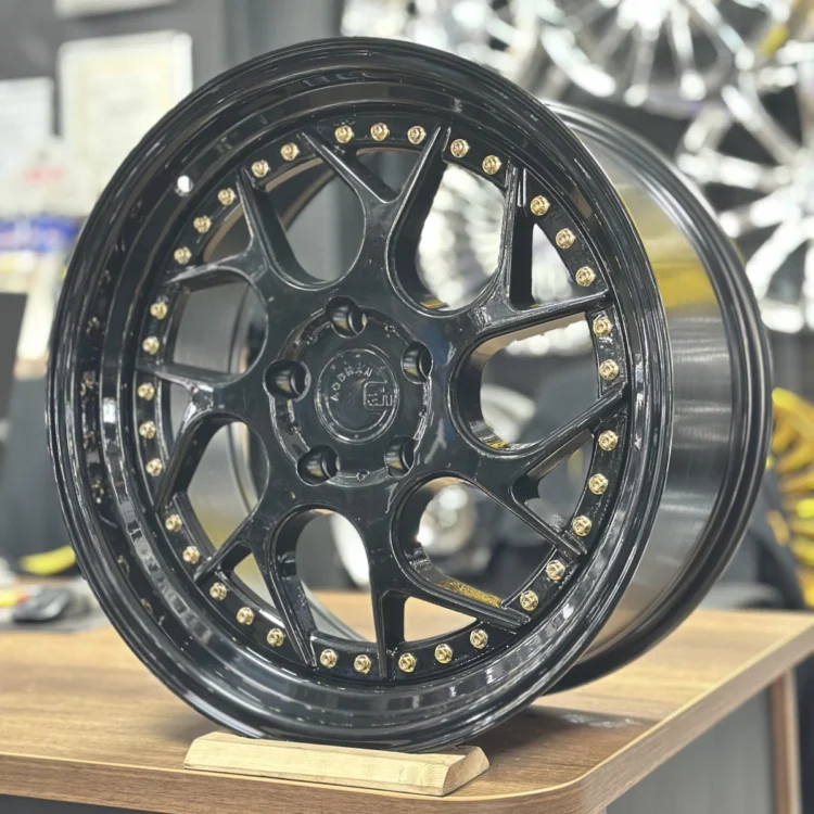 SHLK 18″ 8.5J 5×114.3 ET35 73.1 Siyah Altın Parlak Jant Takımı