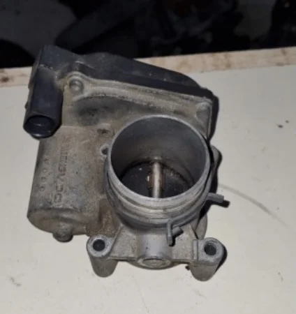 Skoda Fabia 1.2 12v Gaz Kelebeği