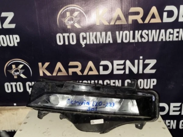 Skoda Octavia 2020-2022 Sol Sis Farı