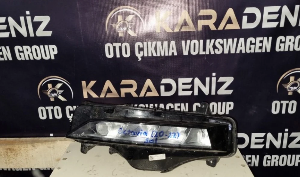 Skoda Octavia 2020-2022 Sol Sis Farı