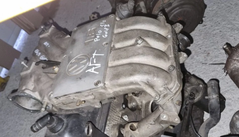 Volkswagen Golf 3 1.6 Emme Manifoldu