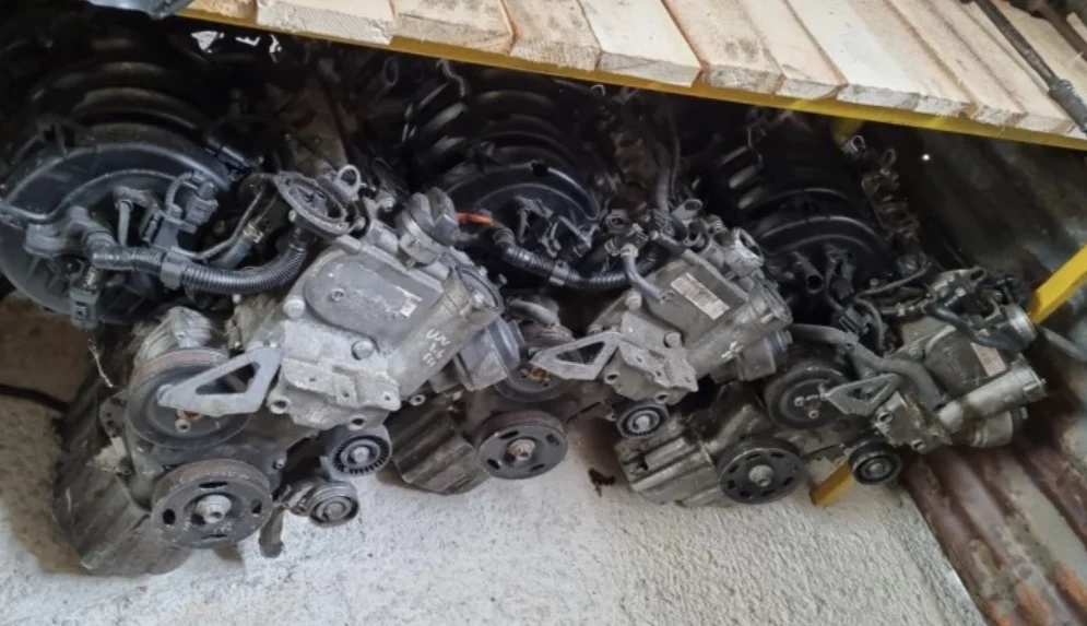 Volkswagen Golf 5 1.6 FSI Komple Motor
