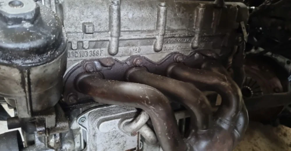 Volkswagen Golf 5 1.6 FSI Silindir Kapağı