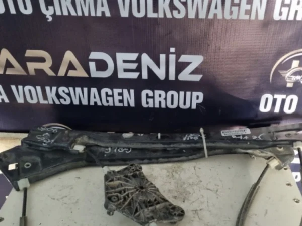 Volkswagen Jetta Ön Cam Krikosu