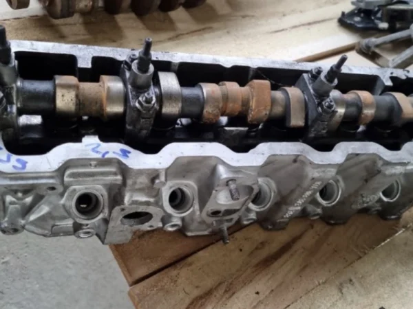 Volkswagen lt35 2.5 Silindir Kapağı
