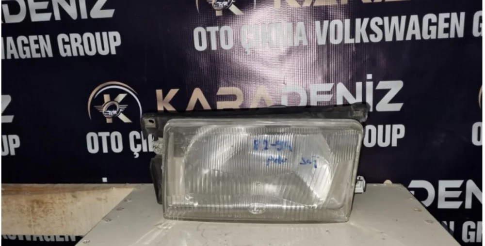 Volkswagen Polo 82-94 Sağ Far