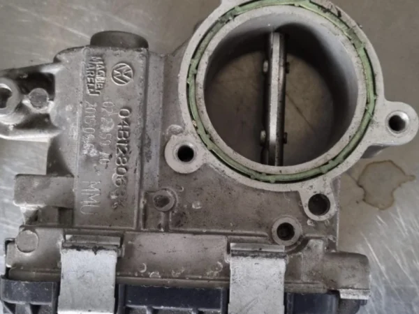 Volkswagen Polo Gaz Kelebeği