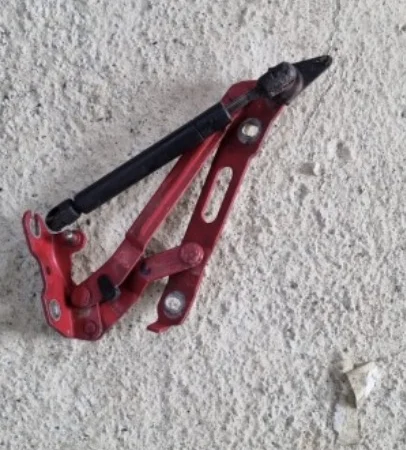 Volkswagen Polo Kaput Menteşesi