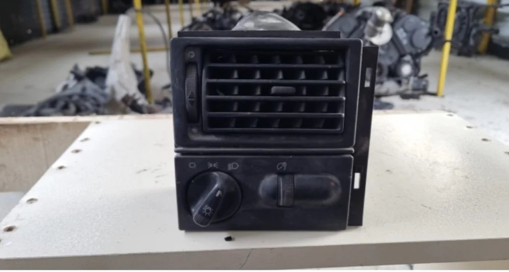 Volkswagen Transporter t4 Sol Havalandırma Izgarası