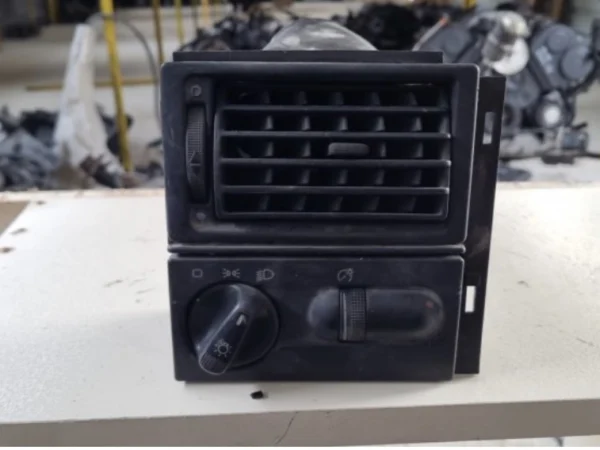 Volkswagen Transporter t4 Sol Havalandırma Izgarası