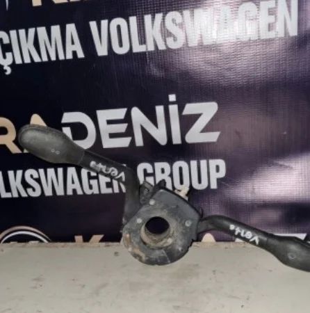 Volkswagen Vento Sinyal Silecek Kolu