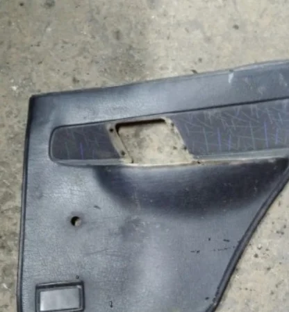 VW Polo Clasic Sağ Arka Kapı Döşemesi