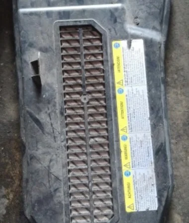 VW Touareg Akü Kapağı